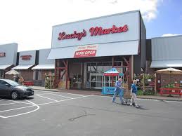 Image of Lucky's Market taken from flickr.com