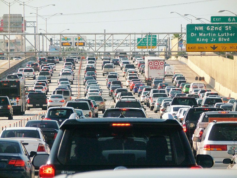 This picture shows a Miami traffic jam on I-95 during rush hour.