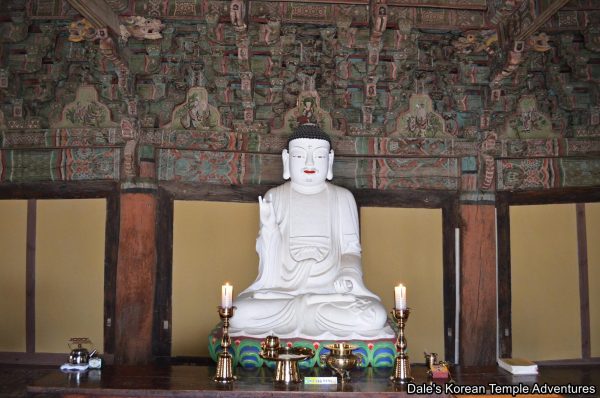 A sculpture of Mireuk, located in Korea at Tongdosa Temple in Yangsan, Gyeongsangnam-do.
