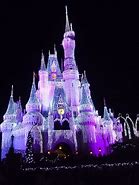 Sleeping Beauty Castle's Christmas Transformation in Disneyland 