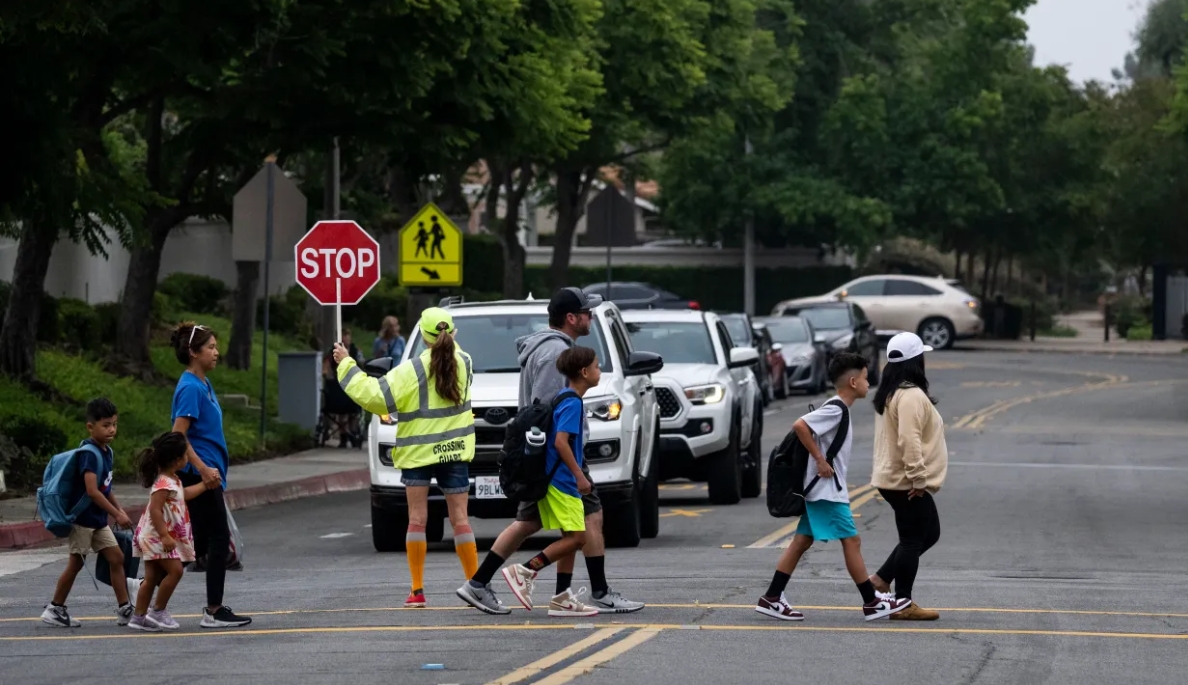 Students from Orange County walking to school