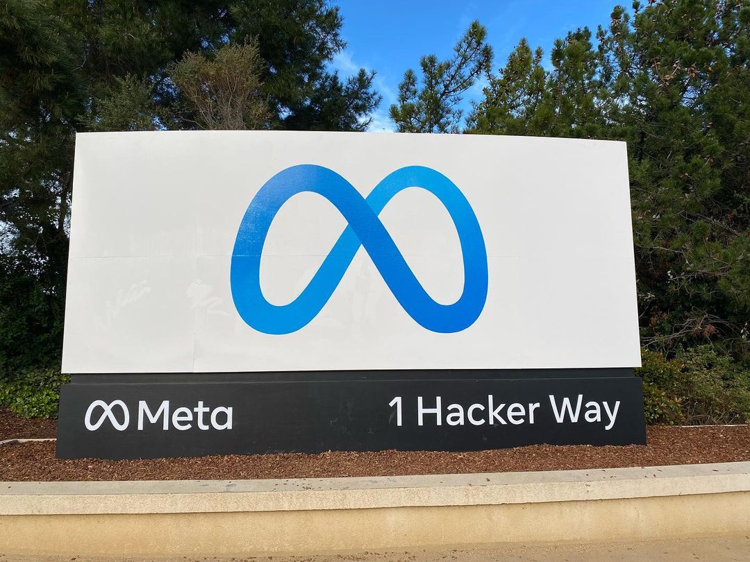 Image of Meta headquarters' entrance sign.